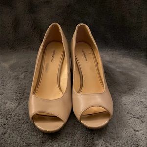 Liz Claiborne Tan Wedges